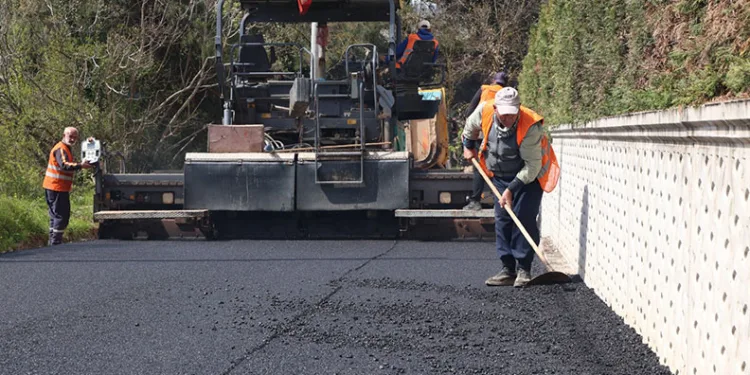 Osmangazi’de Ulaşım Konforu İçin Yol Seferberliği