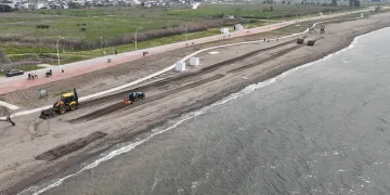 Plajlar yaza hazır hale getiriliyor