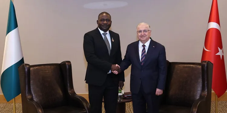 Bakan Güler, Nijerya Savunma Bakanı Musa ile görüştü
