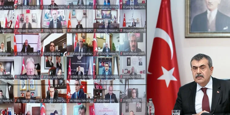 Yusuf Tekin, 81 il milli eğitim müdürüyle bir araya geldi
