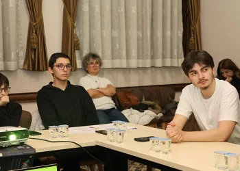 Gençler Osmangazi’nin Işığında Doğru Bilginin İzini Sürüyor