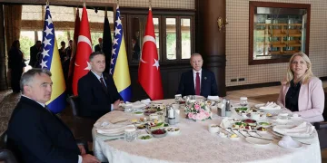 Cumhurbaşkanı Erdoğan Bosna Hersek Devlet Başkanlığı Konseyi üyeleriyle bir araya geldi