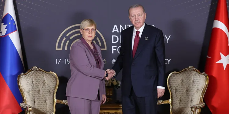 Cumhurbaşkanı Erdoğan Slovenya Cumhurbaşkanı Natasa Pirc Musar ile görüştü