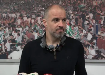 “Bursaspor taraftarı her şeyin çok daha iyisini hak ediyor”