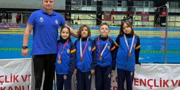 İnegöl Belediyespor Yüzme Takımından 18 Madalyalık Gurur