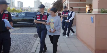 Uyuşturucu sevkiyatı yapan kadın: “Beni çocuğumla tehdit ettiler”