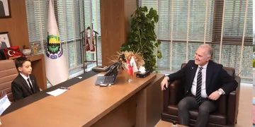 İnegöl’de başkanlık koltuğuna Umut Alp Yiğit oturdu
