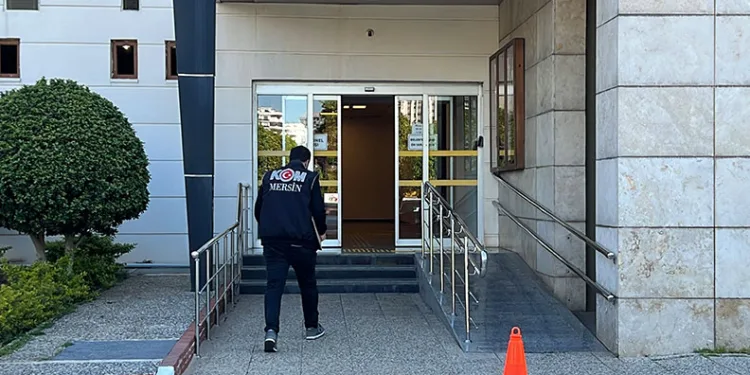 Belediyede işe gitmeyen personele 23 ay maaş ödenmiş