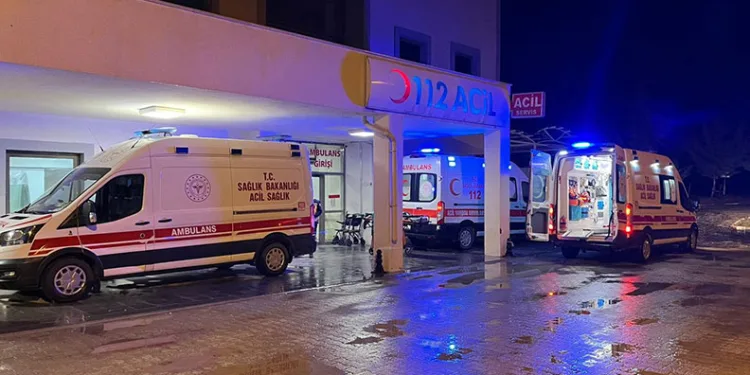 Karbonmonoksit gazından 3 kişi zehirlendi