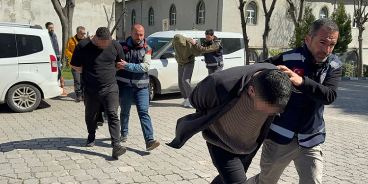 Masaj salonuna fuhuş operasyonu: 3 gözaltı