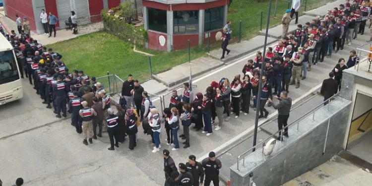 Yasa dışı bahis operasyonunda yakalanan 81 şüpheli adliyeye sevk edildi