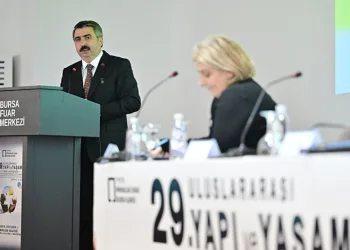 Yıldırım geleceği inşa ediyor