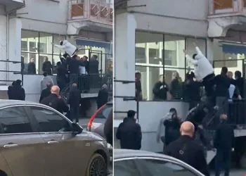 Bursa’da tekmeli sopalı kavga