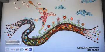 Nilüfer’de renkli dayanışma: Sanat ve sevgi panosu