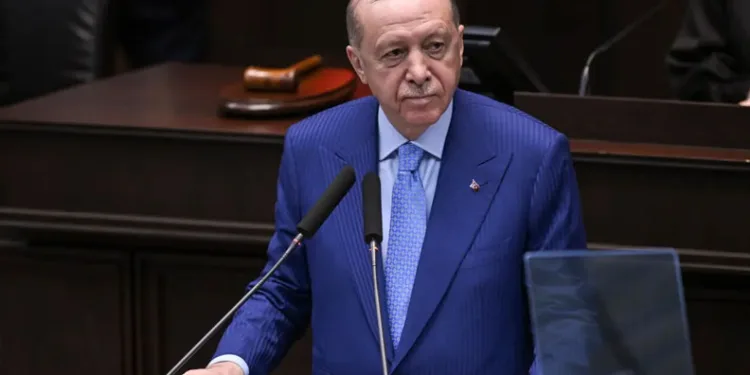 Erdoğan’dan CHP’ye sert sözler: “Tehditle kimseyi sindiremezsiniz”