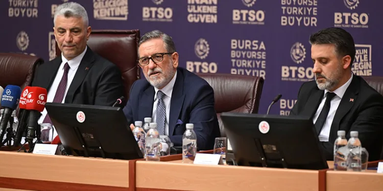 İhracatçılara Vergi İndirimi Esnafa Yeni Kredi Paketi Açıkladı