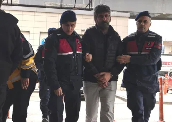 Bursa’da hırsızlık suçundan aranan şahıs yakalandı