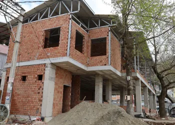 Büyükşehir’den kırsal mahallelere malzeme desteği