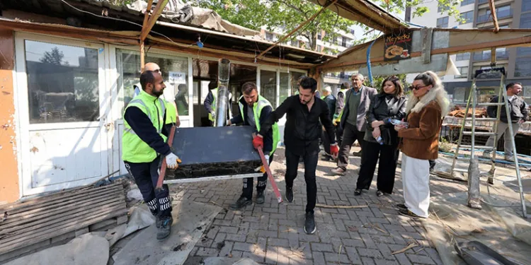 1050 Konutlar’daki yeşil alan işgalden kurtarıldı