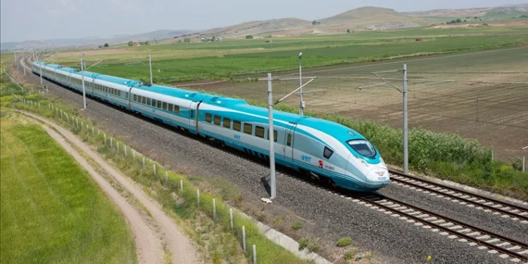 Bursa’da yüksek hızlı tren hattı 2026 sonunda hizmete alınacak
