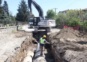 Düzce’nin 40 yıllık içme suyu şebekesi yenileniyor