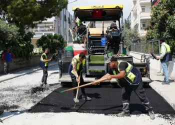 Tarsus’ta yol yenileme çalışmaları hız kesmiyor