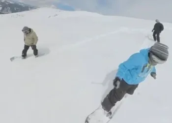 Giresun yaylalarında nisan ayında snowboard keyfi