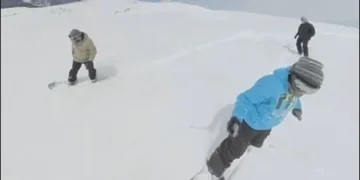 Giresun yaylalarında nisan ayında snowboard keyfi