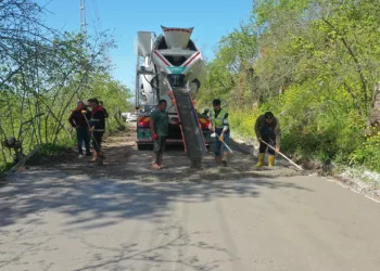 Ordu’da beton yol seferberliği sürüyor