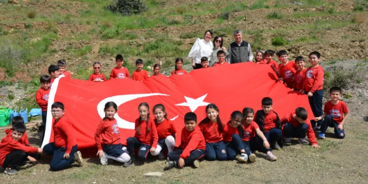 TBMM’nin 106. yılında 106 fidan toprakla buluştu
