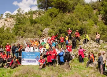 TURBELDAK’tan Ulubey Kanyonu’nda nefes kesen doğa yürüyüşü