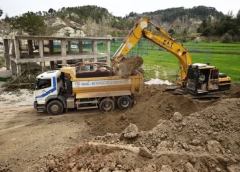 Çameli Elmalı yolu modern üst yapıya kavuşuyor