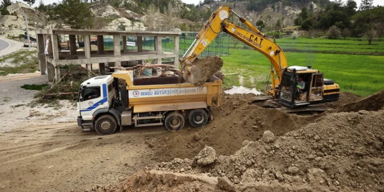Çameli Elmalı yolu modern üst yapıya kavuşuyor