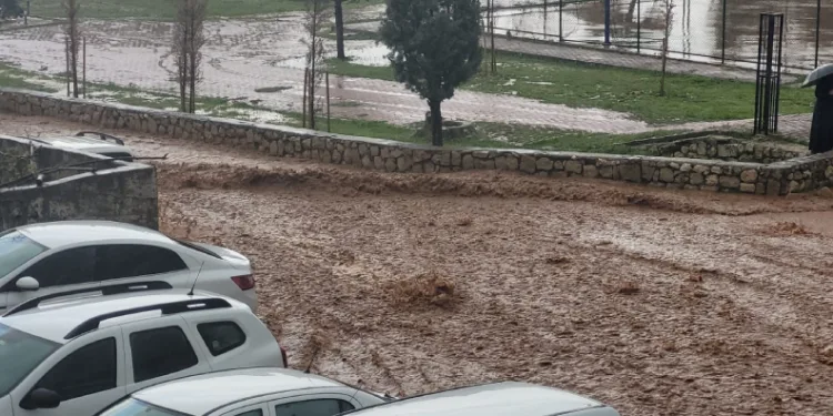 Silvan’ı sel vurdu