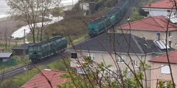 Zonguldak’ta yük treninin vagonları ayrıldı, seferler aksadı