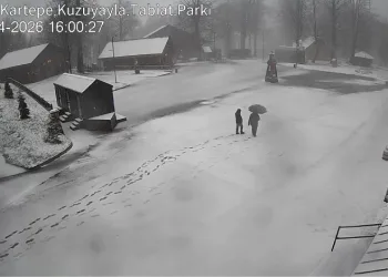 Kocaeli’de bahar ayında kar sürprizi