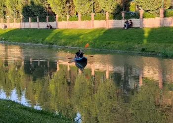 Gençlerin Kanlıkavak’ta kano keyfi