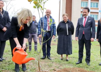 Akdeniz Üniversitesi’nde son 2 yılda 5 bin fidan dikildi
