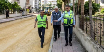 Mezitli’de yol çalışmaları altyapıyla birlikte yenileniyor
