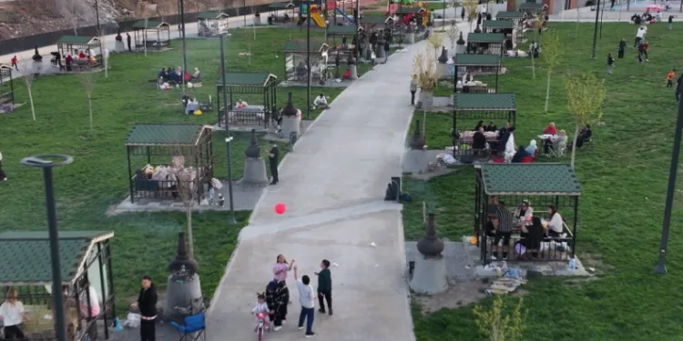 Yeşil ve huzurun buluşma noktası: Sincan Park
