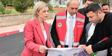 Duacı’da alt yapı çalışmaları tamamlanan 34 sokağa sıcak asfalt