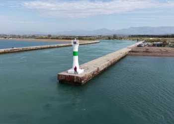 Manavgat mendirekte bulunan 2 deniz feneri yenilendi