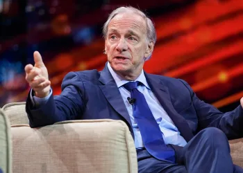 Milyarder Yatırımcı Ray Dalio Uyardı: ABD Ekonomisi Kötü Bir Riskle Karşı Karşıya!