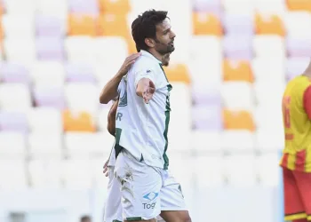 Bursaspor’da kaptan veda etti; Muhammet Demir ile yollar ayrıldı