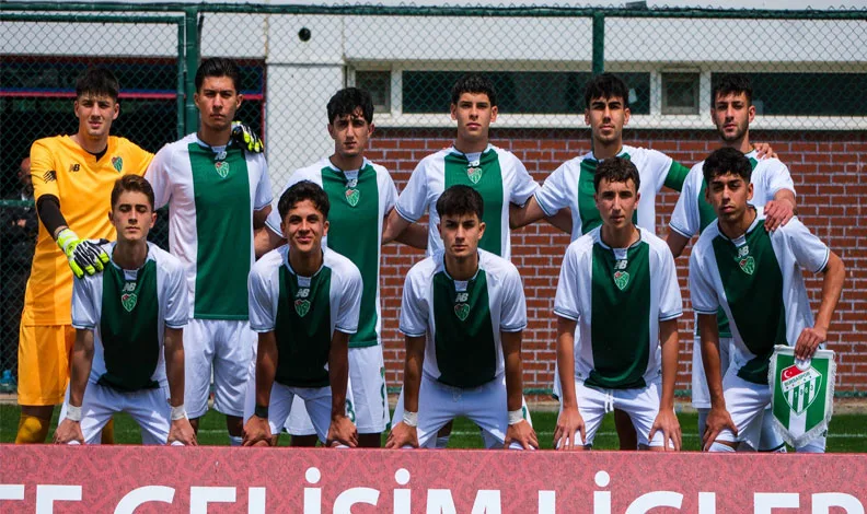 Bursaspor U19’dan Gol Yağmuru: Yomraspor Karşısında Tarihi Fark!