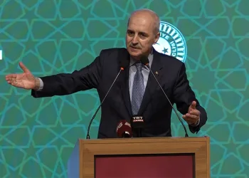 Numan Kurtulmuş Bursa’da Konuştu: “Terör Örgütünün Silah Bırakmaktan Başka Şansı Yoktur”