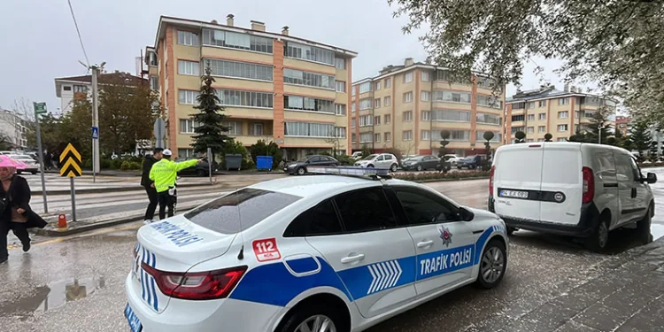 Kapaklı’da motosikletli hırsızlar inşaattan kablo çaldı