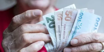 Ankara Kulisleri Hareketlendi: Emekliye %50 Erken Seçim Zammı İddiası!