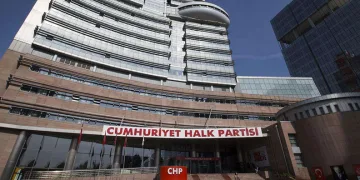 CHP’den Acil Çağrı: “Herkesi Genel Merkez’e Davet Ediyoruz”