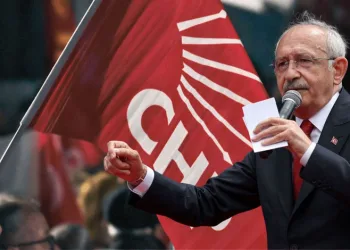 Kemal Kılıçdaroğlu’ndan İlk Açıklama: “Türkiye’ye ve CHP’ye Hayırlı Olsun”